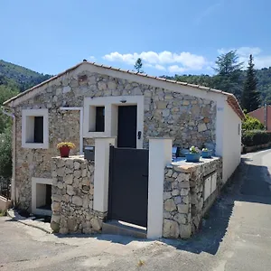 Hébergement de vacances Chaleureuse Bergerie Renovee., Tourrette-Levens